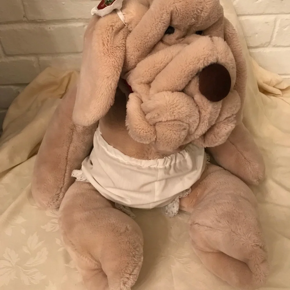 Vintage 1981 Ganz Wrinkles, the dog puppet, with Christmas dress, hair ties OLCC